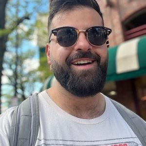 Meet your Posher, Oren